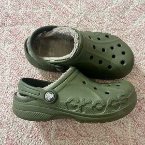 Kids Crocs Lined Clogs | Olive Green | Size J1 | Fleece Lined